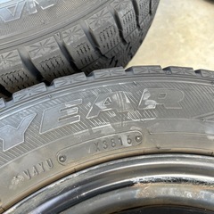 スタッドレスタイヤ　ホイール付の画像