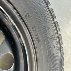 スタッドレスタイヤ　ホイール付の画像