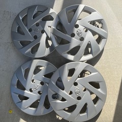 スタッドレスタイヤ　ホイール付の画像