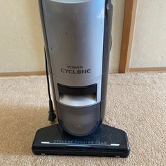 2014年製シャープハンディ掃除機の画像