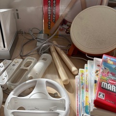 wii本体　ソフト　付属品
の画像