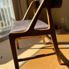 福岡　クラッシュゲートの木の椅子の画像