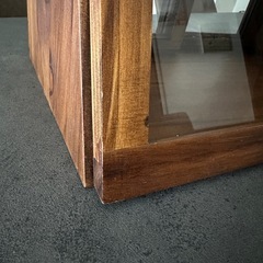 木製　ガラス　ディスプレイケースの画像