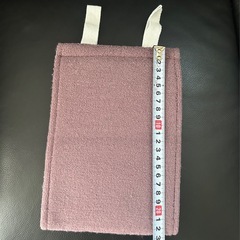 新品未使用 トイレ ペーパーホルダー タオル生地　紫色の画像