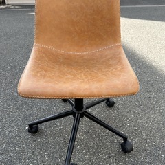 キャスターチェア　定価22,000円　＊価格は1台の価格です4台ありますの画像