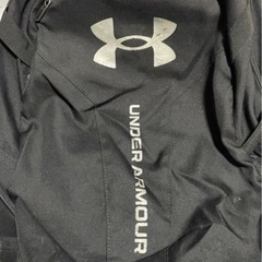 UNDER ARMOUR（アンダーアーマー）の【UAハッスル ライト バックパック】の画像