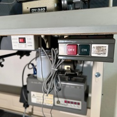 三菱 DY-340 上下送り レザーミシン 工業用ミシン一式 サーボモーター付 アートセッティング発送 の画像