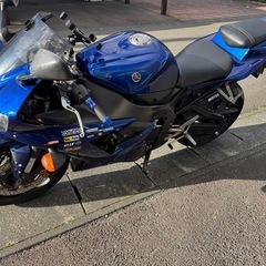 yzf-r1 
の画像