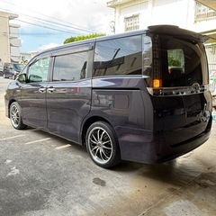 HVバッテリー純正新品交換＆車検２カ年ヴォクシー本土車両！の画像