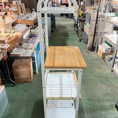 【ホリダソウコ】キッチン棚　コロ付き　電子レンジ台　コンセント付き　天然木　の画像