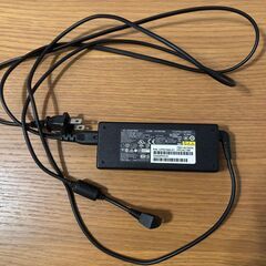 富士通 FMV-AC343A 純正ACアダプター（中古・動作確認済み）の画像