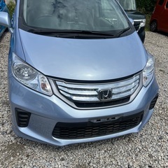 フリードハイブリッド