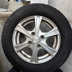 受渡者決定　軽自動車用スタッドレスタイヤの画像