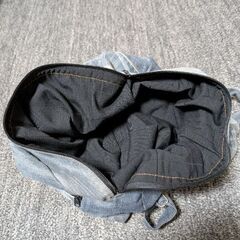 デニムリュックの画像