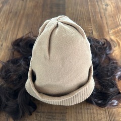 ニット帽　ウイッグ付きの画像