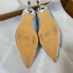 スパンコールパンプスの画像
