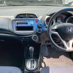 【ホンダ　フィット　ブルー　自社ローン対応！ブラックOK！任意整理OK！債務整理OK！自己破産OK！他社審査不可OK！】の画像