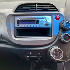 【ホンダ　フィット　ブルー　自社ローン対応！ブラックOK！任意整理OK！債務整理OK！自己破産OK！他社審査不可OK！】の画像