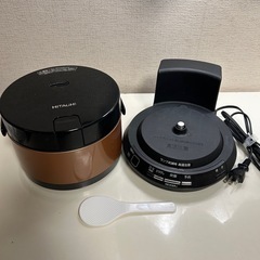 HITACHI 炊飯器 2018年製の画像
