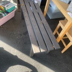 リサイクルショップどりーむ荒田店　No5249 ベンチ椅子　アルミ製　軽量　頑丈　木目風の画像