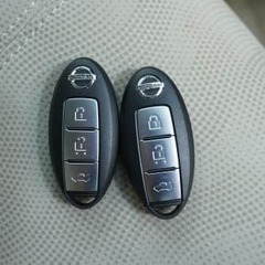 【自社ローン対応】日産 シルフィ 　Ｘ　スマートキー　キーレス　Bluetooth　の画像