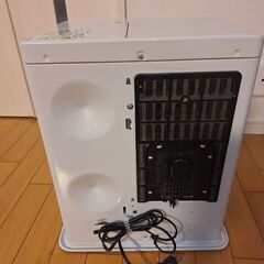 トヨトミ石油ファンヒーター2017年製の画像