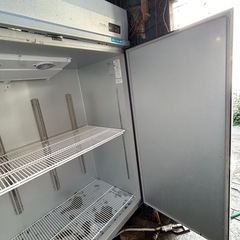 業務用冷蔵庫の画像