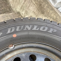 スタッドレスタイヤ195/65R15 5穴PCD114.3の画像