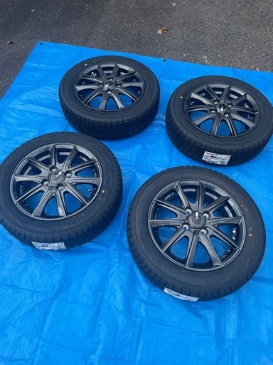 未使用品スタッドレスタイヤiceguard7/25年製　ホイール付