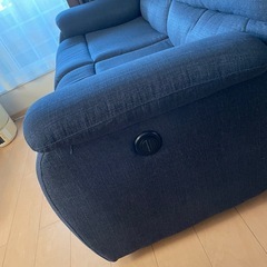 電動リクライニングソファの画像