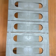 押入れラック3つ　カインズ　ヨコ幅伸縮あり。　の画像