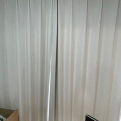 ニトリ　ベージュカーテン　レースカーテンの画像