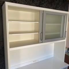 食器棚の画像