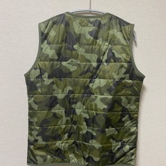 Columbia オムニヒート 中綿インナーベスト（迷彩・Sサイズ）美品の画像