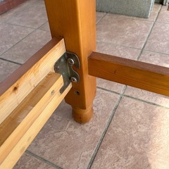 セミダブルベッドフレームとマットレスの画像