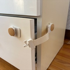 食器棚　中古　ホワイト　無料　引き取りのみの画像