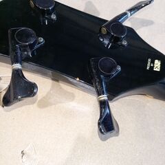 ベース　エドワーズ　バイオリンベースの画像