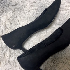 ブラックスエードパンプス 24cm（1回着用）の画像