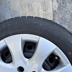 プリウスaすたスタッドレスの画像