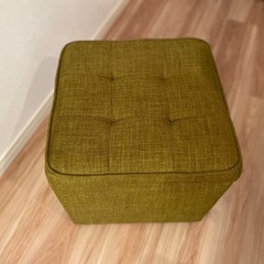 収納スツールの画像