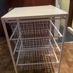 IKEAワゴンの画像