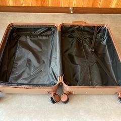 程度良好　大型スーツケース　キャリーバッグの画像