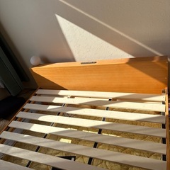 　ダブルベットフレームの画像