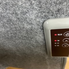 【ゆでぶ様】 デスクヒーター パネルヒーター 折りたたみ式 自動切りタイマーありの画像