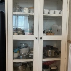 食器棚の画像