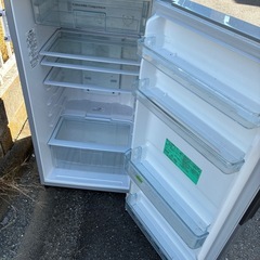 HITACHI 2ドア冷蔵庫 230Lの画像