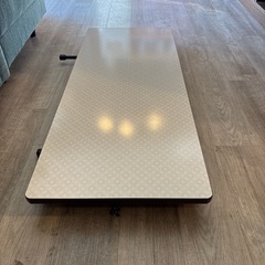 折りたたみ長机の画像