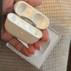 エアーポッツプロ　ケース箱充電器の画像