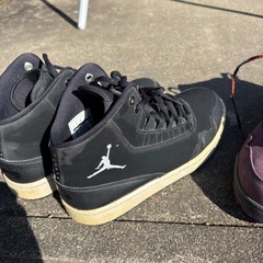 スニーカーまとめて1900円の画像