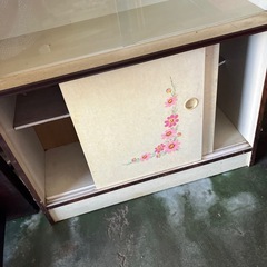 昭和レトロ　茶ダンスの画像